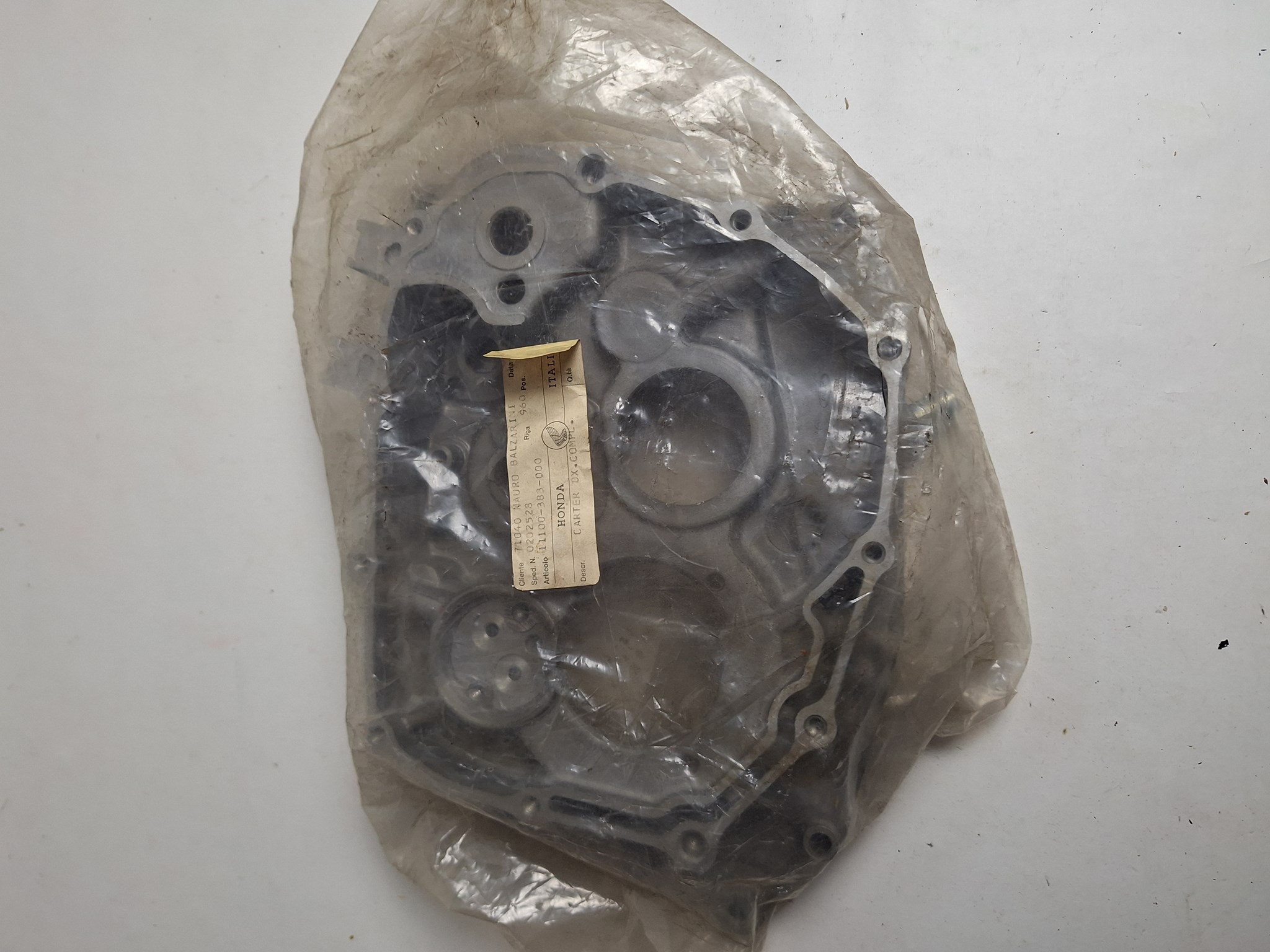 Picture of CASE COMP,R.CRANK  11100-383-000  CB 125 S2-5